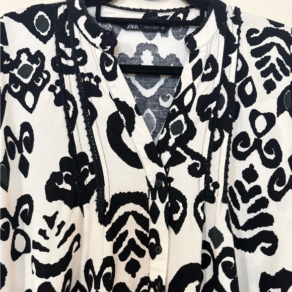 Zara Black and White Patterned Ruffle Dress with 3/4 Sleeves - Picture 3 of 5